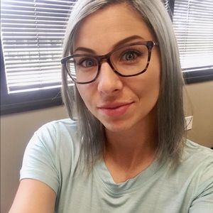 Meet your Posher, Breanna